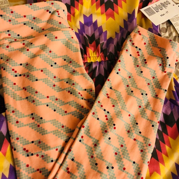 LulaRoe NWT Girls Mae 2 dress S/M leggings bundle - Picture 3 of 5